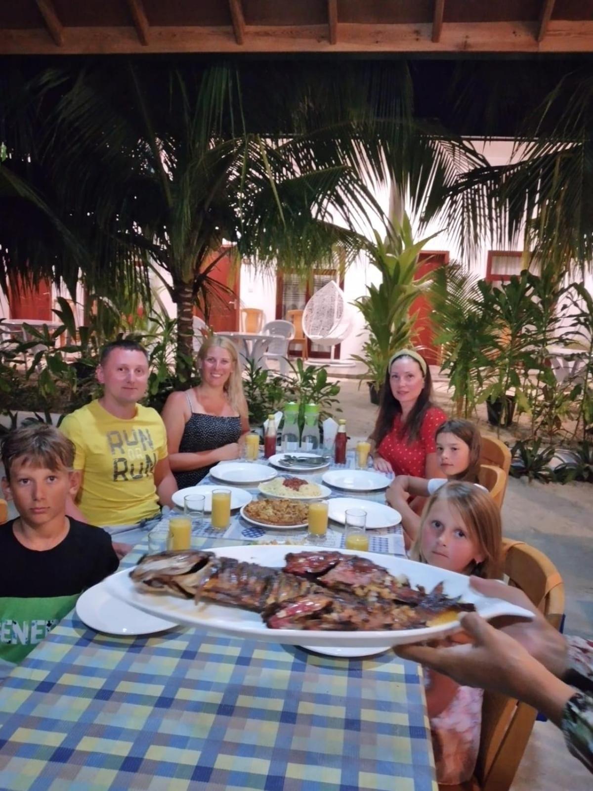 Sunrise Inn Тодду Экстерьер фото